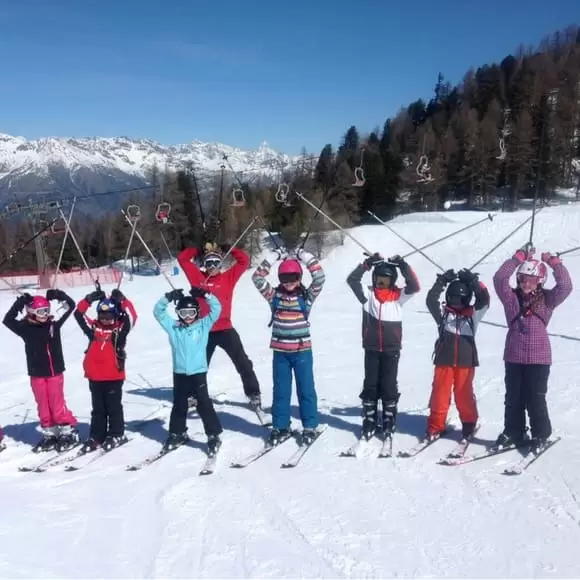 gallery-main-primary-ski-trip